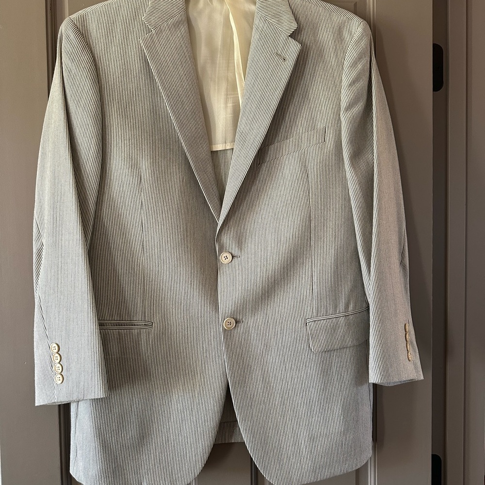 Joseph Abboud Needs Nordstrom Light Gray Pinstripe Blazer 42R NWOT